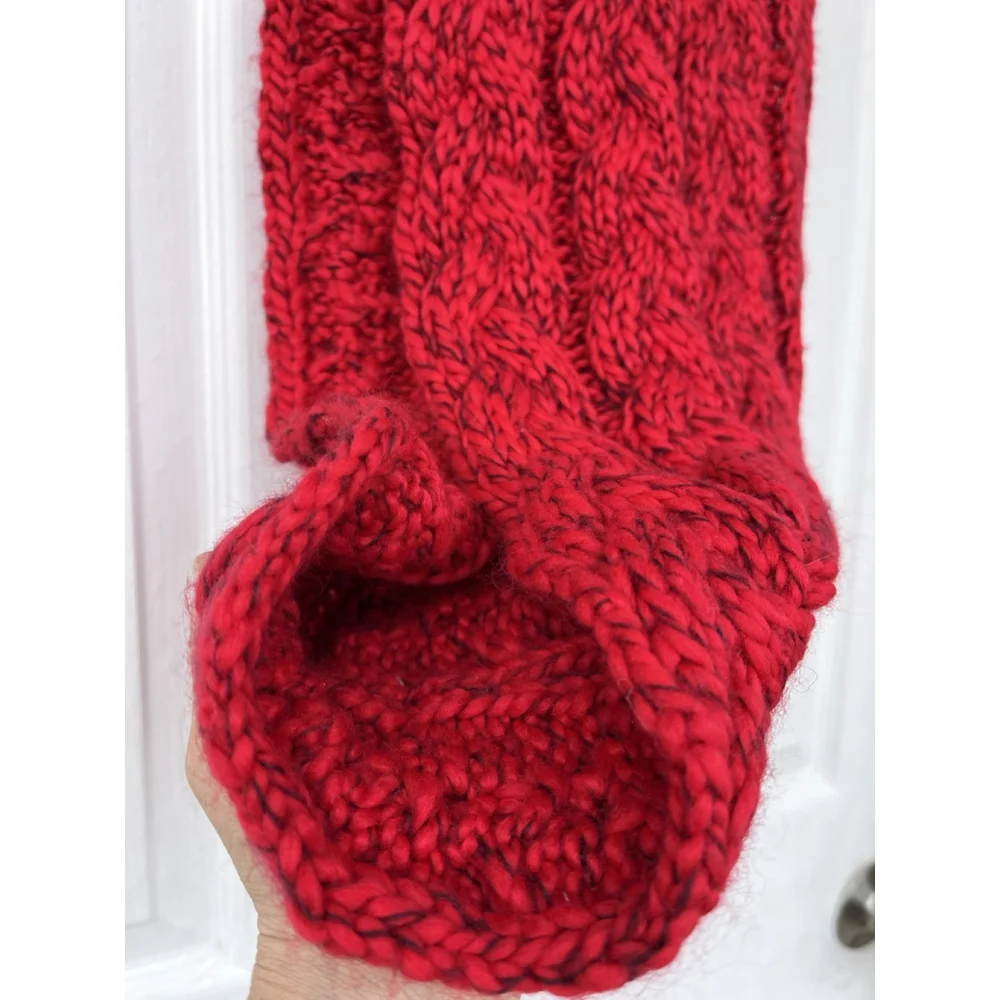 American Eagle Red Chunky Cable Knit Oversized Infinity Scarf One Size - Picture 8 of 11